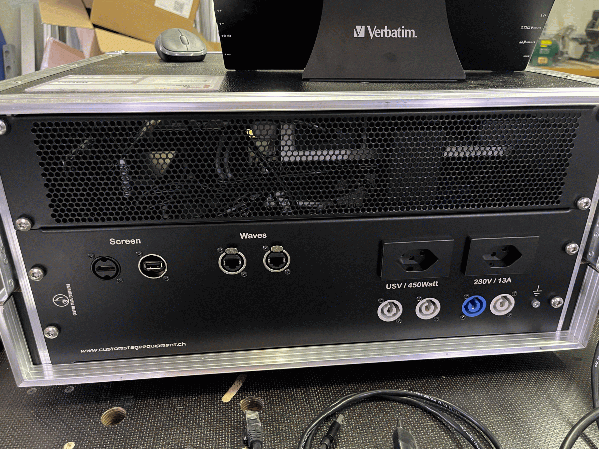 Mischpult Beschriftung, Waves-Rack und Spezial-Steckleiste