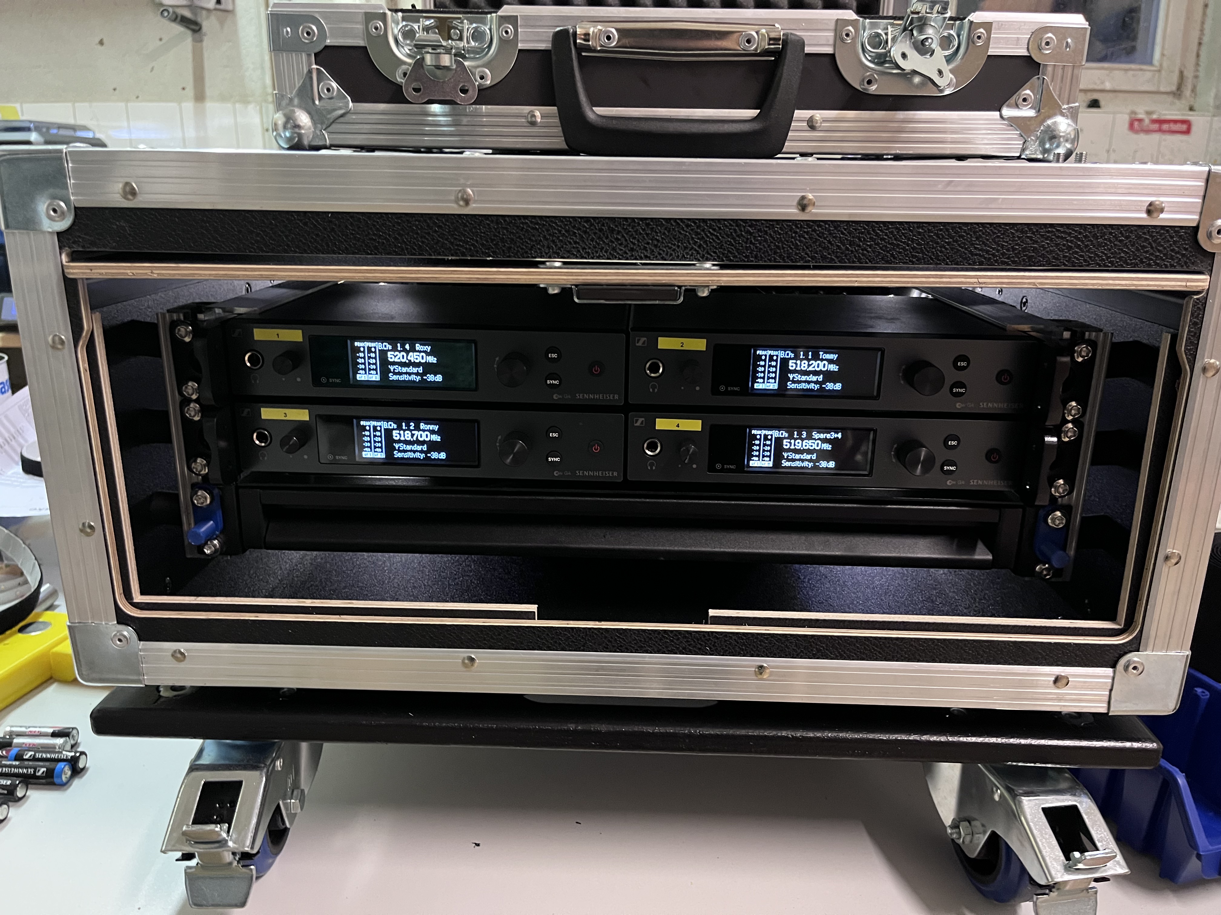 InEar-Rack mit Zubehörkoffer